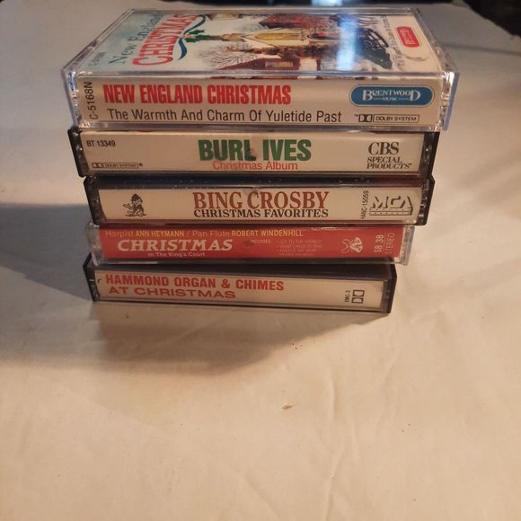 5 Classic Christmas Cassettes - Bing Crosby, Burl Ives, and More! - Picture 14 of 15